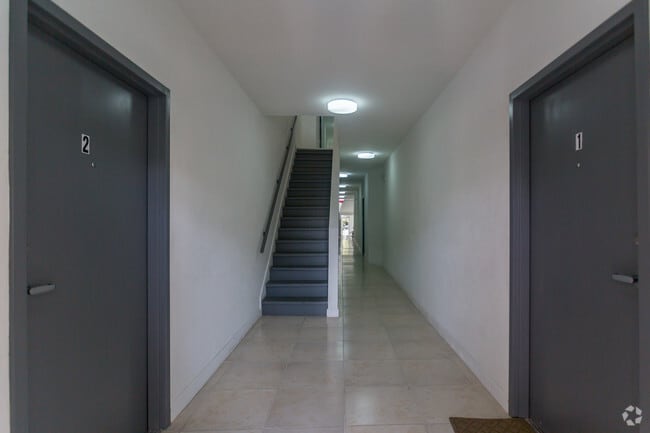 Photo - 1529 SW 7TH Street Apartments