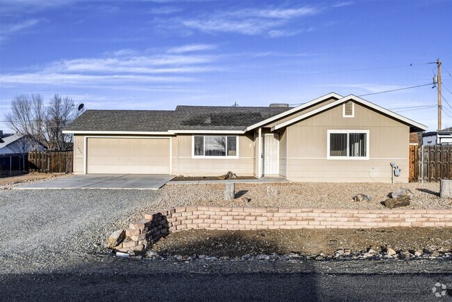 Building Photo - 3 Bedroom, 2 Bathroom Ranch Style Home in ...