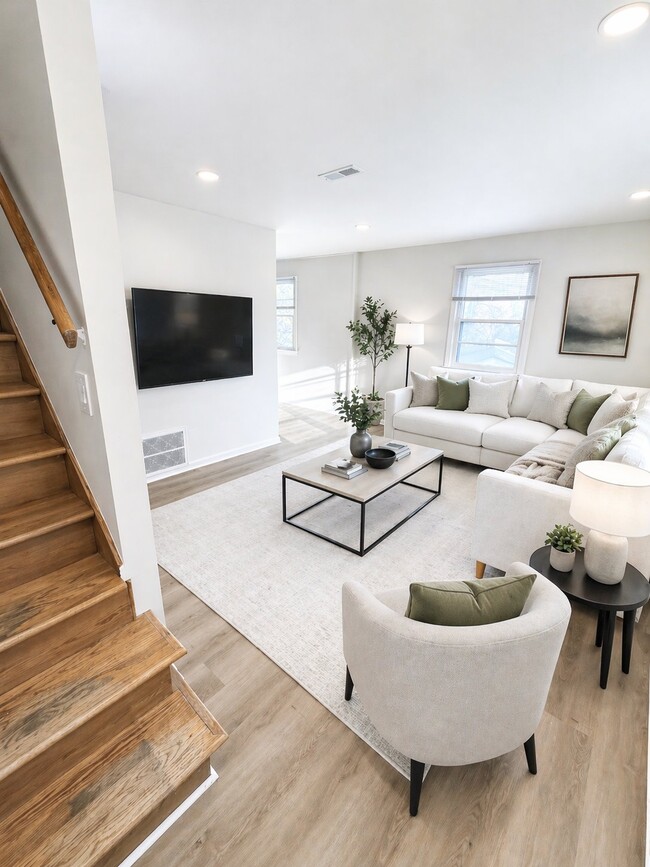 Building Photo - 337 Wimbish Dr