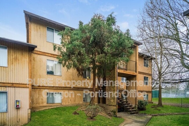Photo - 14134 NE Sandy Blvd Unit D-08