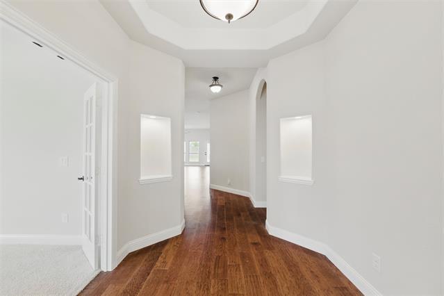 Photo - 520 Lowland Ln