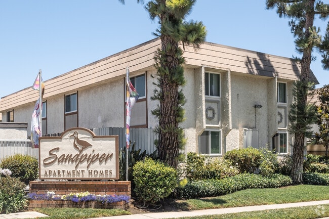 Photo - Sandpiper Apartments