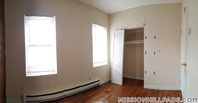 Photo - 886 Huntington Ave Unidad 5