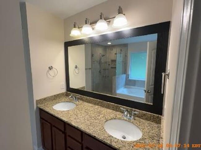 Photo - Lexington Living Oasis