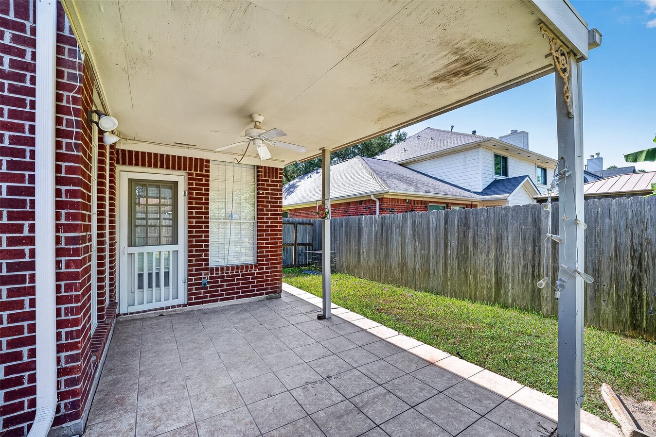 Photo - 2411 Charter Oaks Ct