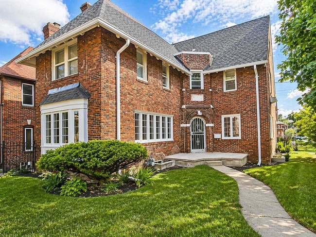 Building Photo - 8951 La Salle Blvd