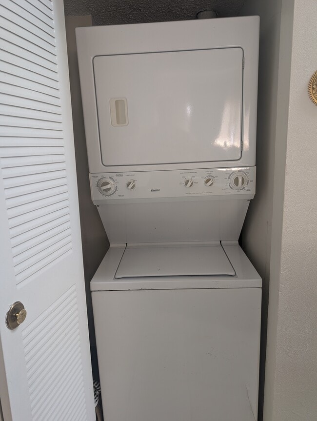 Photo - 2550 SW 18th Ter Unidad Apt 2118