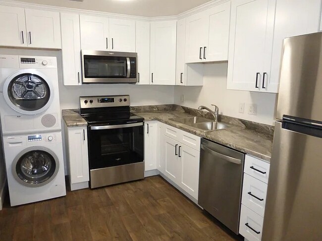 Building Photo - 475 Wall St