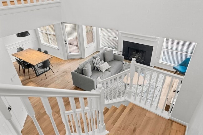 Photo - 7 S Avonlea Cir