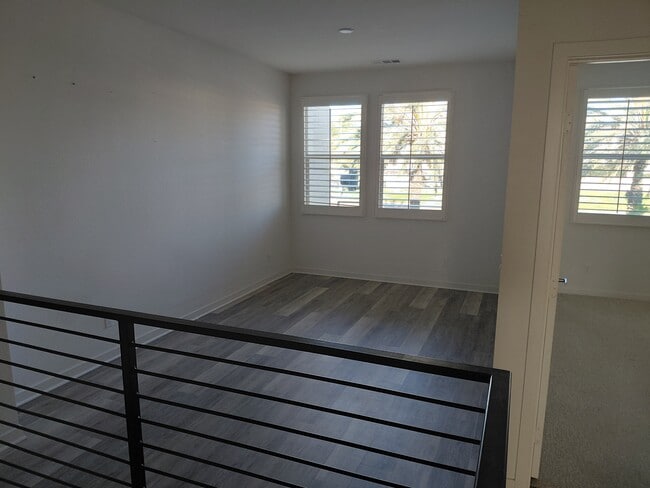 Photo - 2040 Quartet Loop