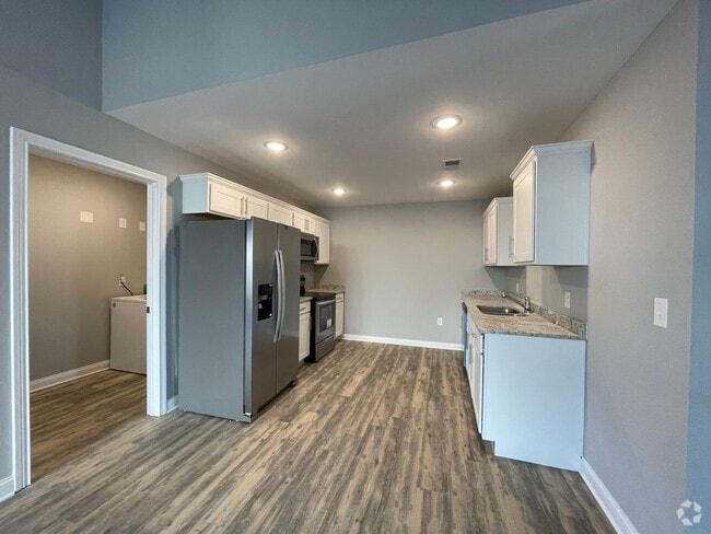 Building Photo - 117/119 Tucker Ln Unit 117 Tucker Ln Rental