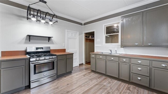 Photo - 309 N 3rd St