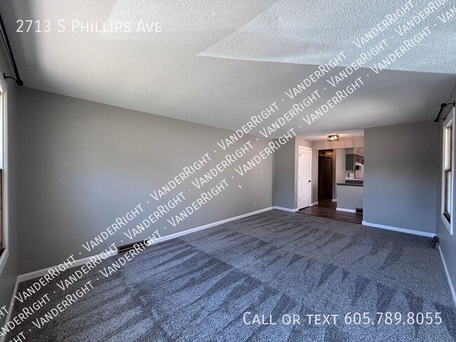 Photo - 2713 S Phillips Ave