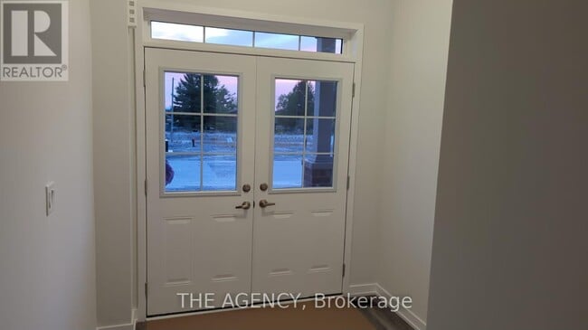 Photo - 2036 Horace Duncan Cres