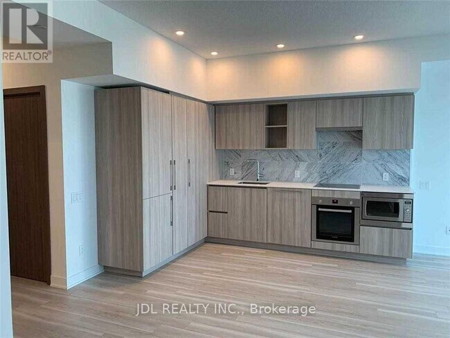 Photo - 19 Bathurst St Unité 3810