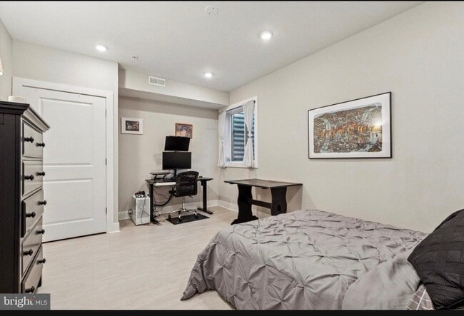 Photo - 1 Titan St Unit A