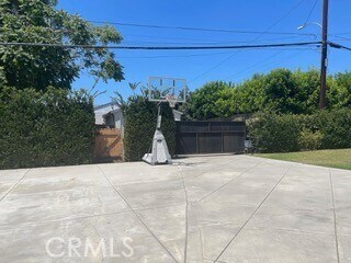 555 Michigan Blvd