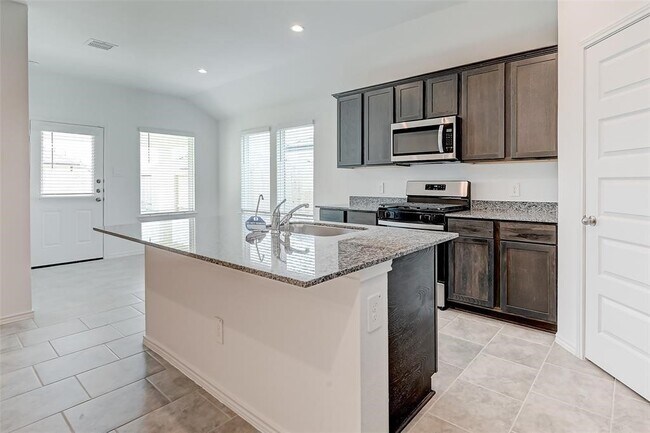 Photo - 7502 Cynomys Ct