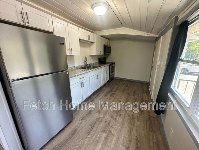 Photo - 10699 Jonestown Rd