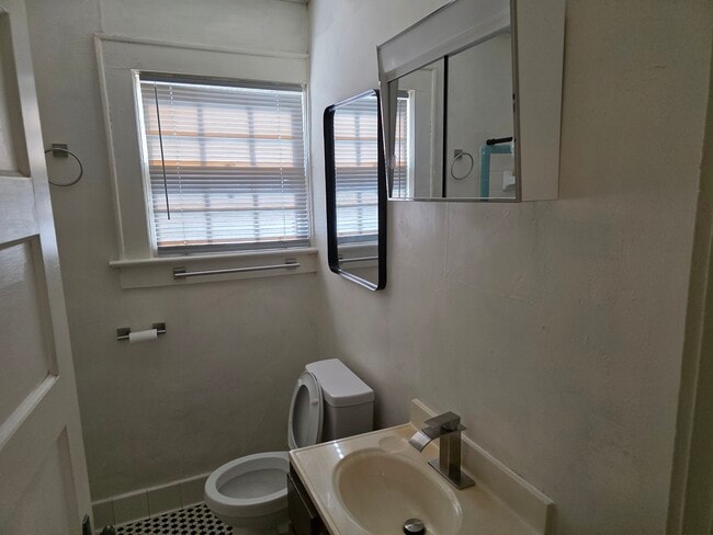 Bathroom - 1302 Belleville Rd Unit 1302 Belleville Road