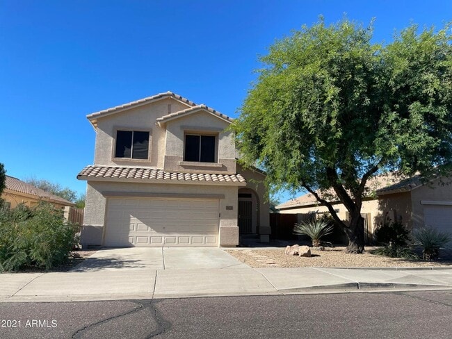 Building Photo - 3 BEDROOM WITH PRIVATE POOL IN STETSON HILLS/ MOUNTAIN PRESERVE VIEWS