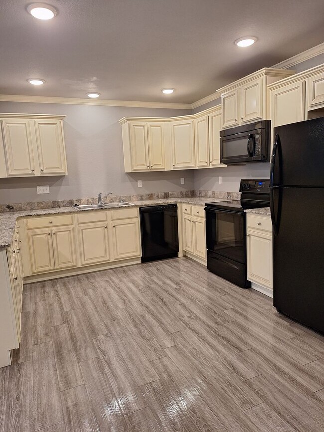 Photo - 3 bedroom Duplex