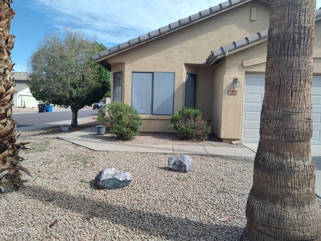 Building Photo - 3220 E Hononegh Dr Rental