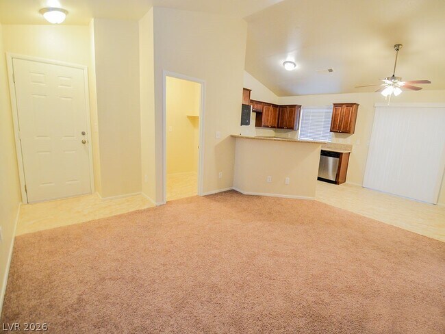 Photo - 3825 Gulliver St