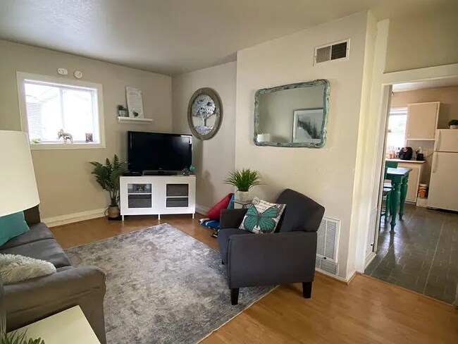 Photo - Live Close to Everything — Lakeway Home Near WWU, Downtown & I-5