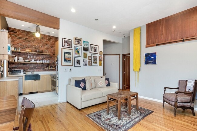 Photo - 608 Tremont St Unidad 5