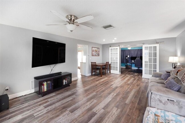 Photo - 2561 Blackwood Cir