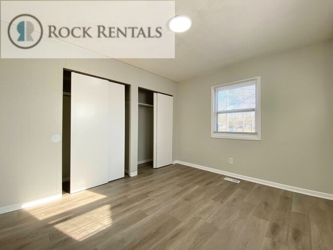 Photo - 1101 N Baker St Unit 1101 N Baker