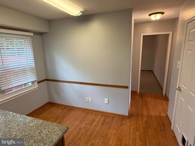 Photo - 9613 Ashbourn Dr