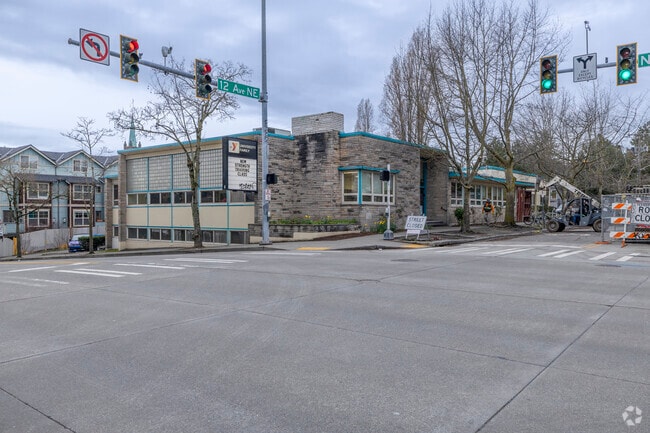 Building Photo - 5000 12th Ave NE