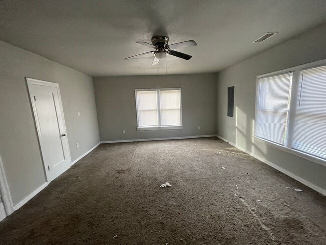Photo - 1534 Chestnut St
