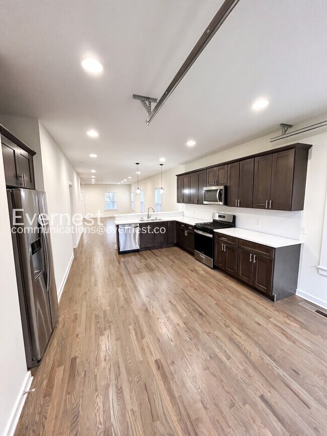 Photo - 2218 14th Ave N