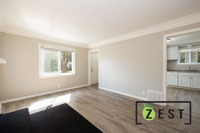 Photo - Beautiful 3 Bedroom Home!!!