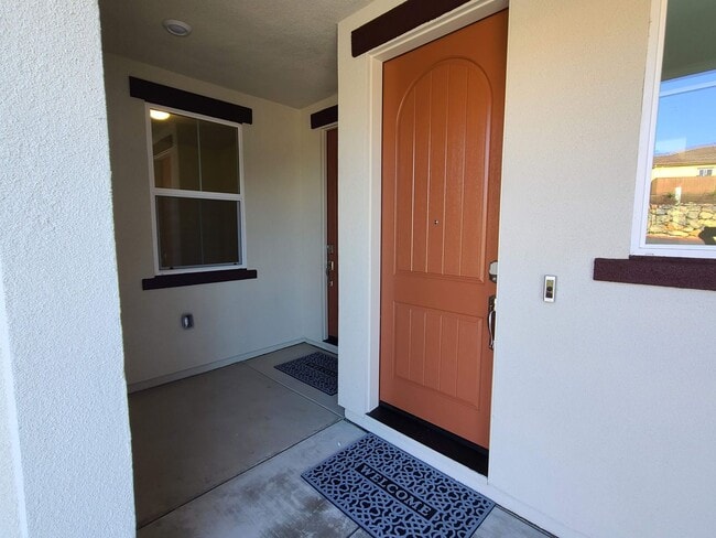 Photo - BEAUTIFUL BRAND NEW "NEXT-GEN" HOME W/ SOLAR & SIERRA VIEWS!!