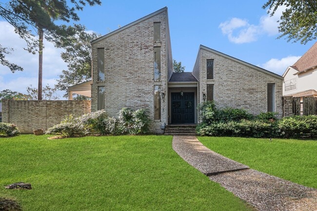 Photo - 4334 Lake Grove Dr