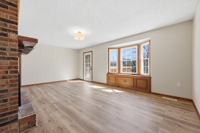 Photo - 1325 Sun Valley Rd