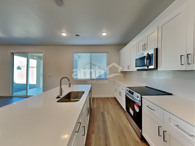 Photo - 12630 W Flynn Ln