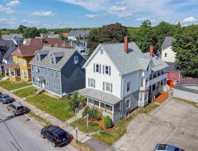 Building Photo - 715 Union St