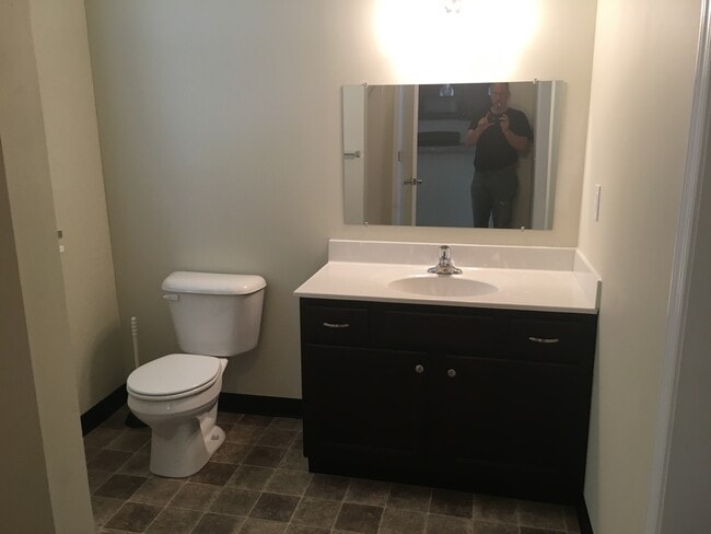 Photo - 602 N Queen St Unit 4