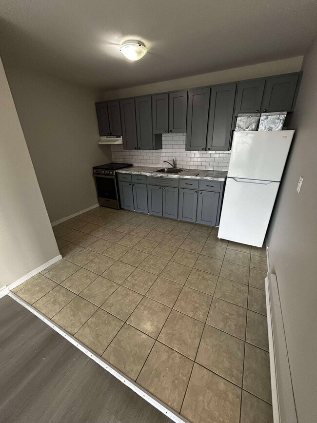 Photo - 265 High St Unit 8