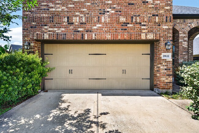 29122 Parker Trace Dr