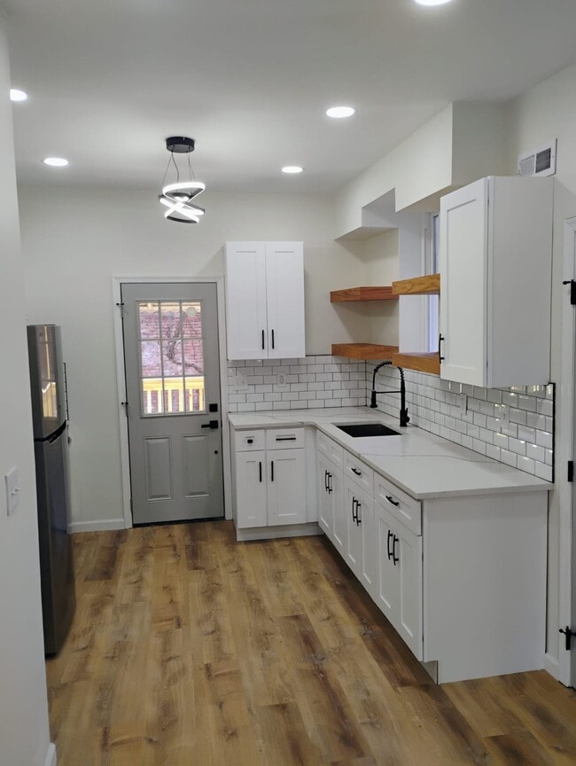 Photo - 1505 N Conestoga St