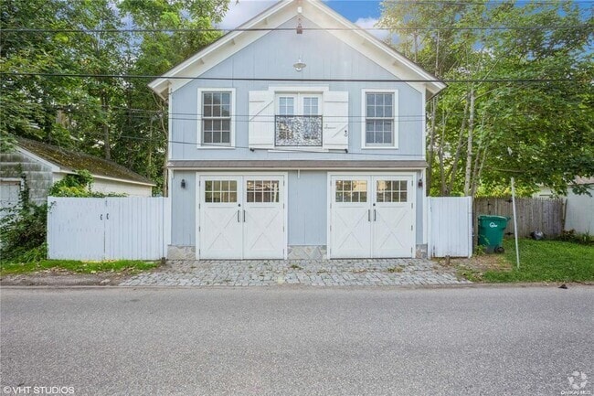 Building Photo - 516 Main St Rental