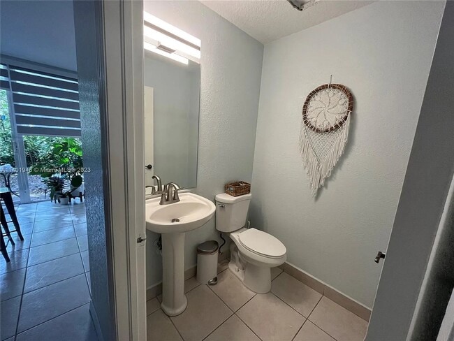 Photo - 778 SW 107th Ave