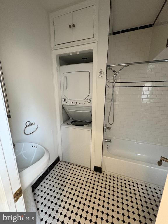 Photo - 2129 Spring Garden St Unidad 2F