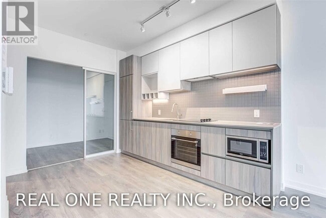 Photo - 950 Portage Pkwy Unit 3107